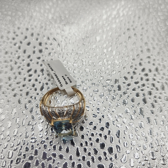 Ladies Ring - Picture 5 of 5